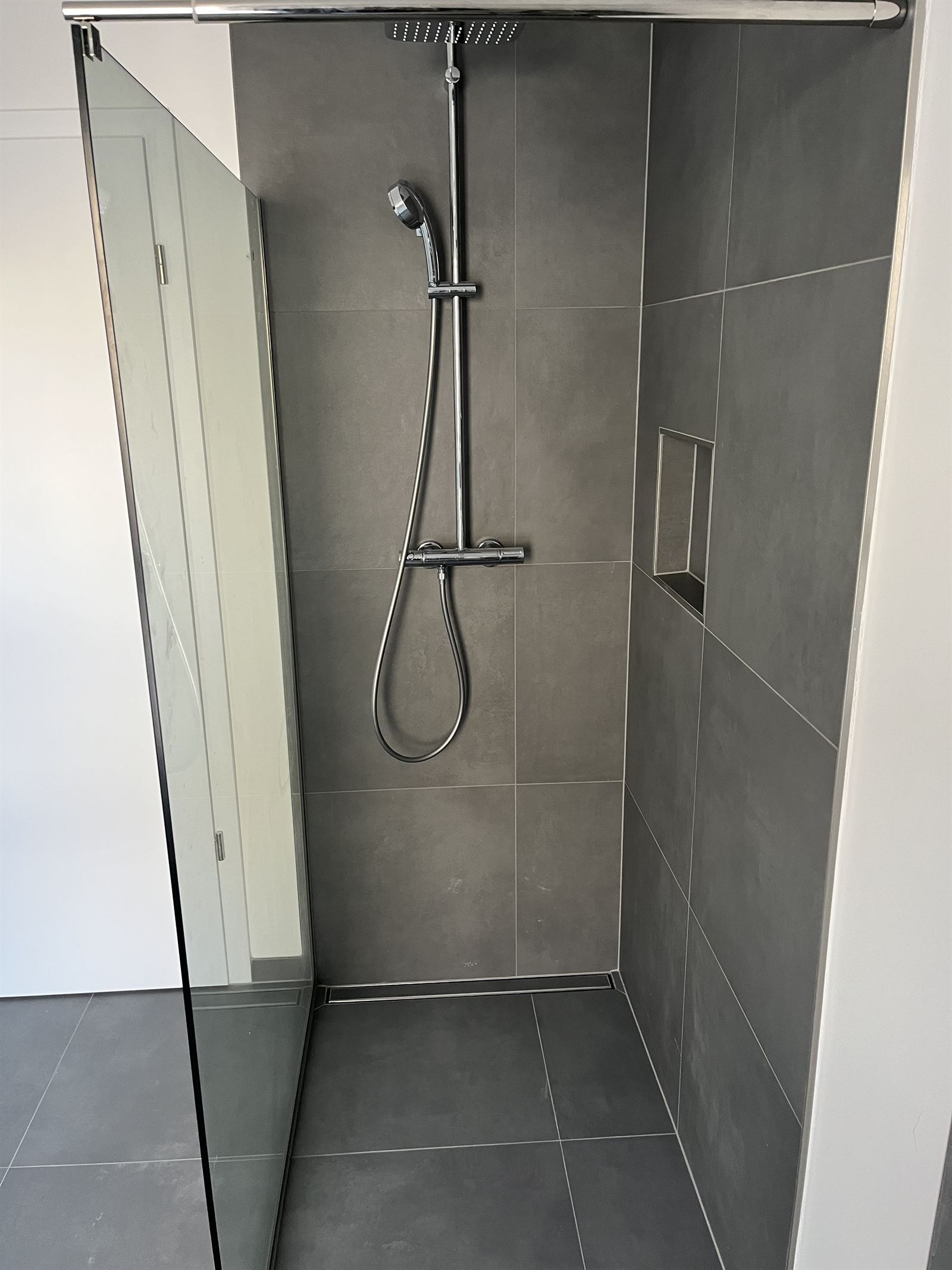 Bodengleiche Walk-in-Dusche