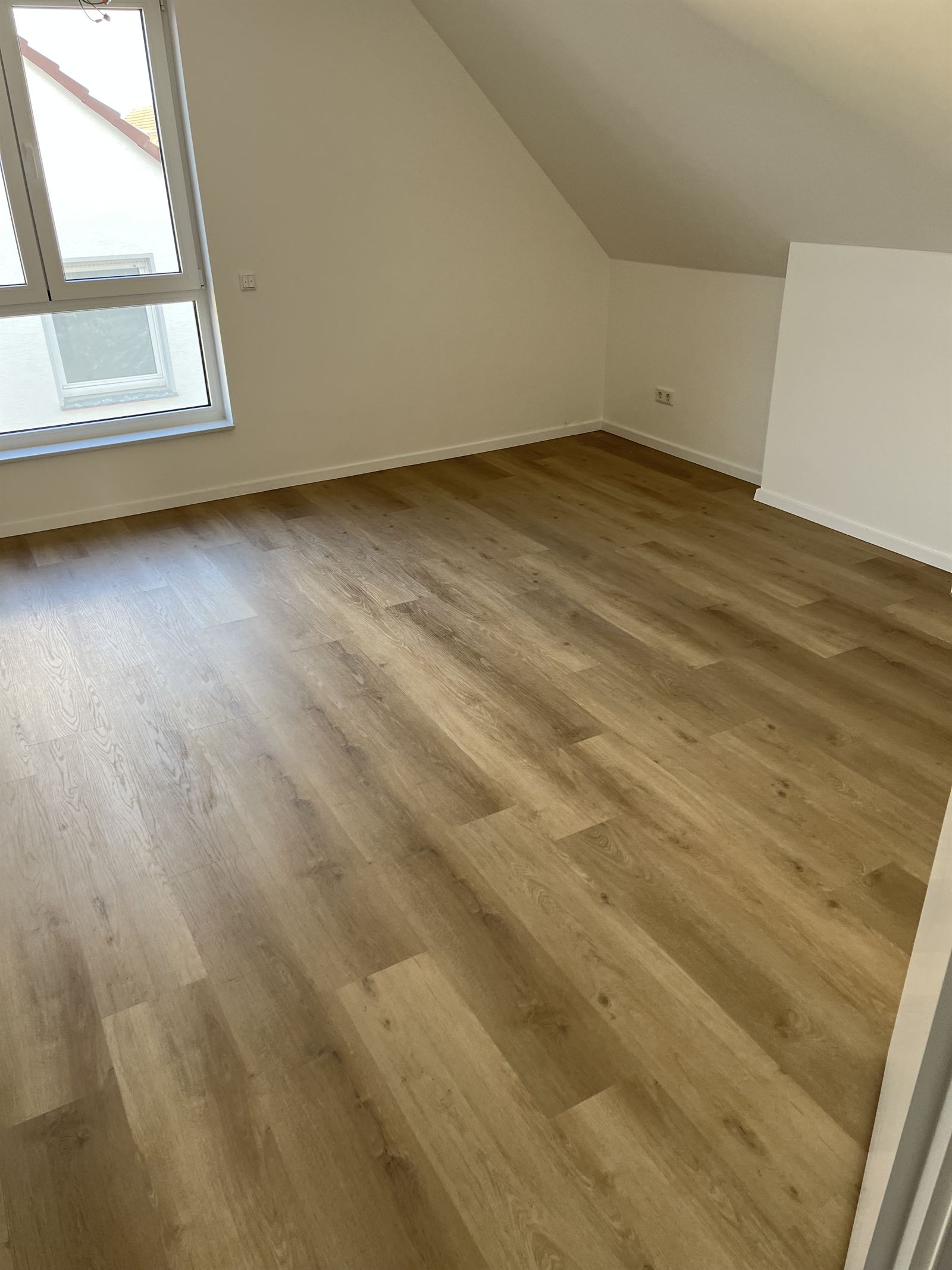 Ausgebautes Dachgeschoss mit Schräge