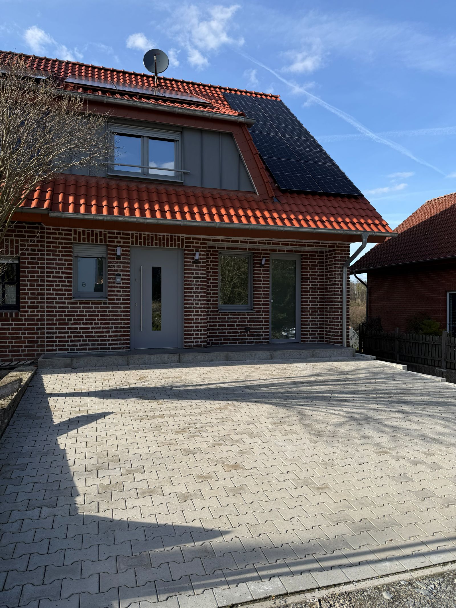 Verklinkerte Doppelhaushälfte