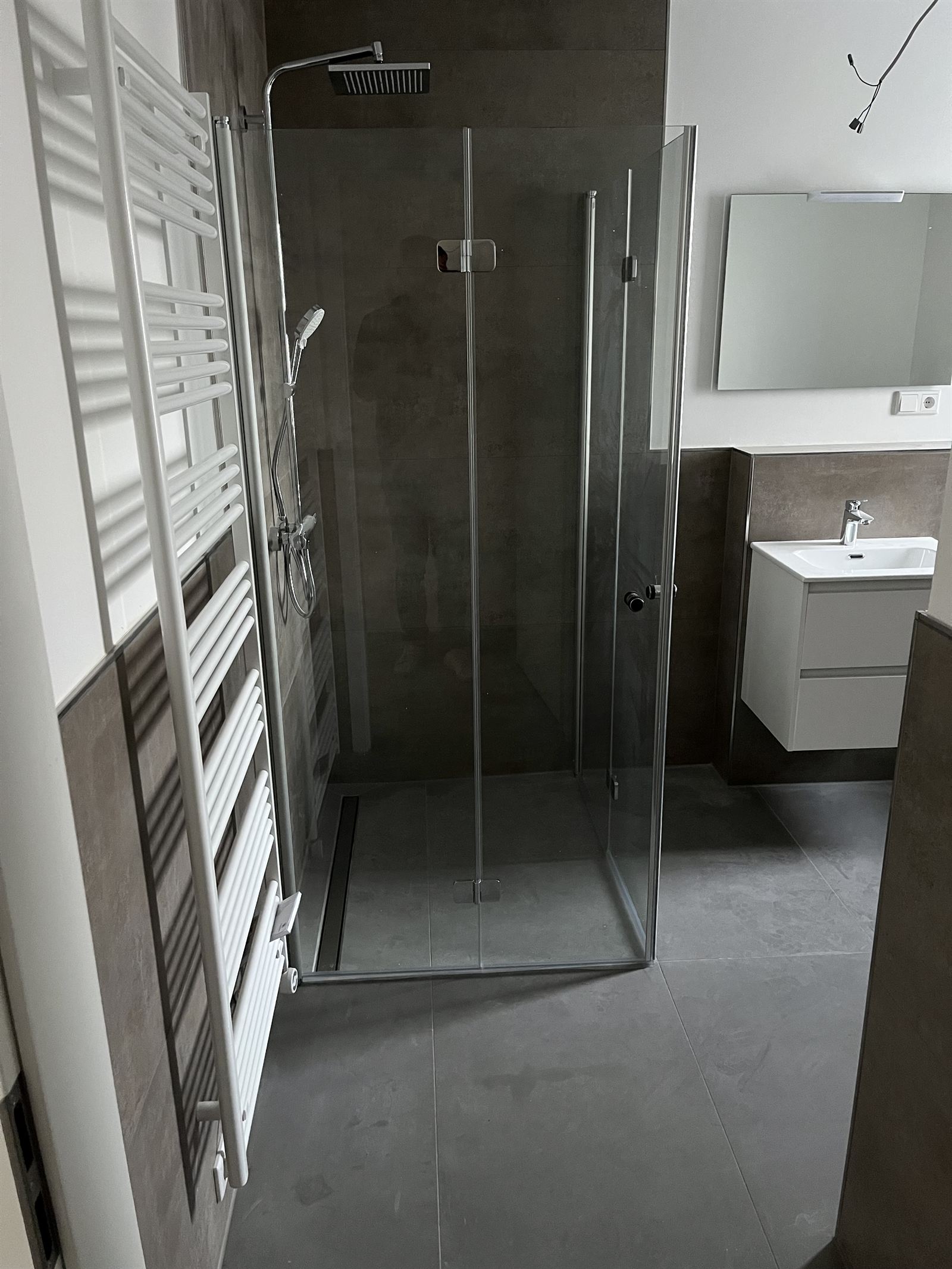 Designbad mit Walk-in-Dusche